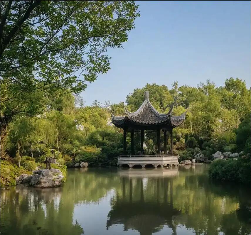 泰安岱岳迷茫餐饮有限公司